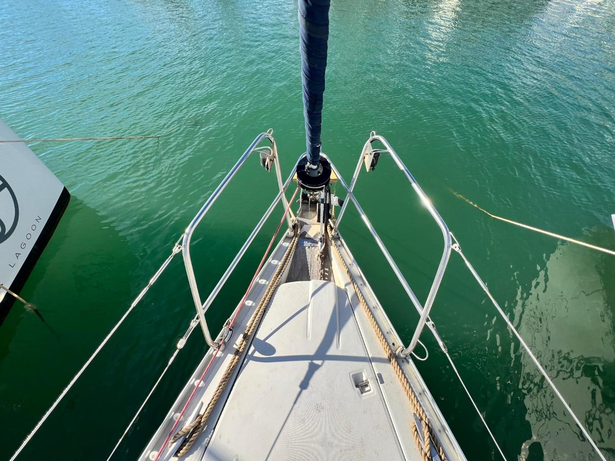 Magnific Sailboat Next To The Beach Bcn バダロナ エクステリア 写真