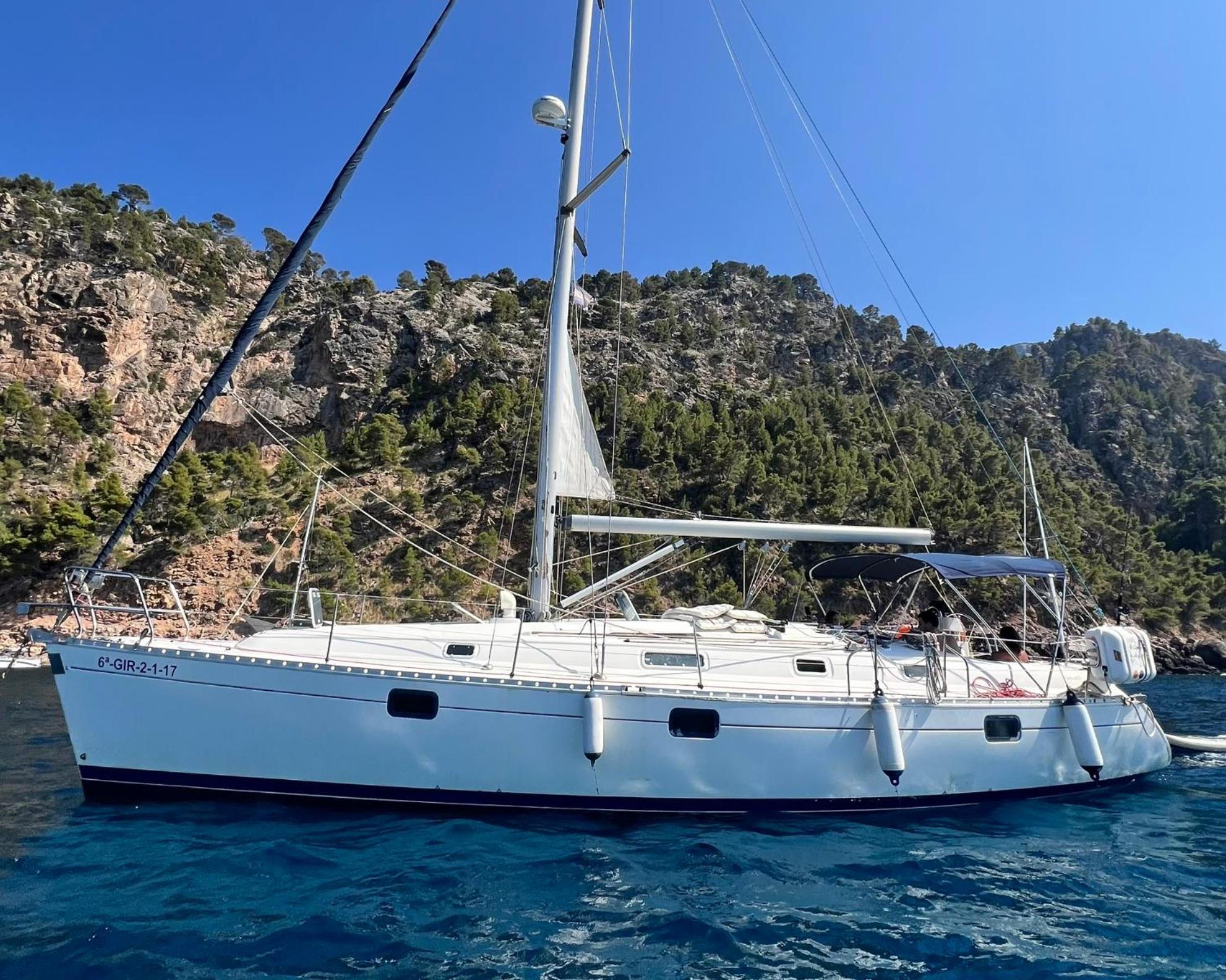 Magnific Sailboat Next To The Beach Bcn バダロナ エクステリア 写真